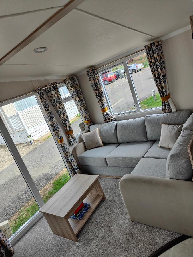J6 Static Caravan, Fairway Holiday Park Сэнддаун Экстерьер фото